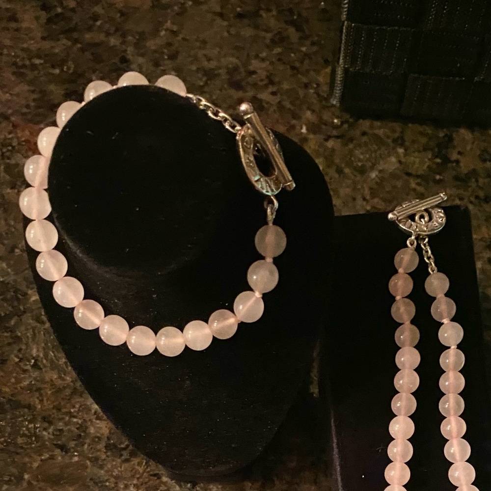 Tiffany & Co., vintage rose quartz bead bracelet with silver toggle closure.